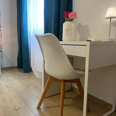 Light * Παλέρμο