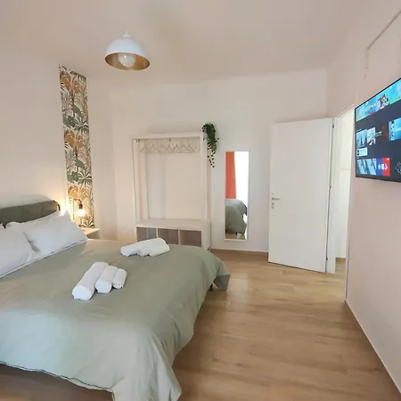 Light * Παλέρμο